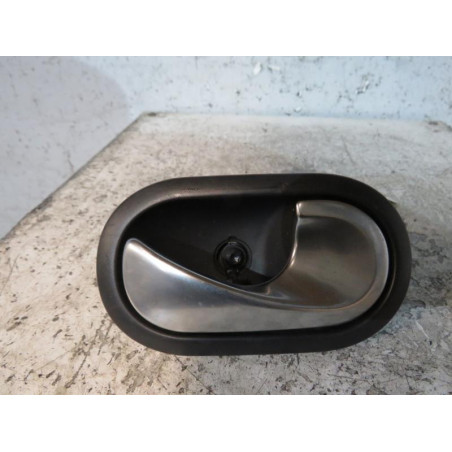 Poignee interieur arriere droit RENAULT MEGANE 2
