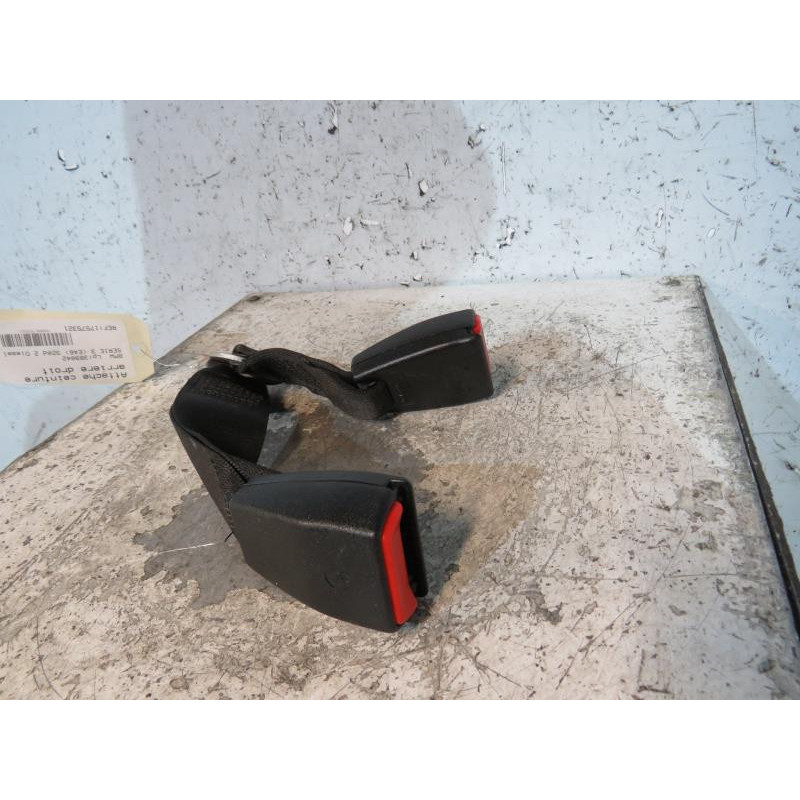 Attache ceinture arriere droit BMW SERIE 3 E46 Photo n°1