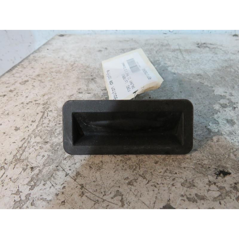 Bouton de coffre FORD GALAXY 2 Photo n°1
