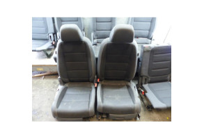 Interieur complet VOLKSWAGEN TOURAN 1 Photo n°2
