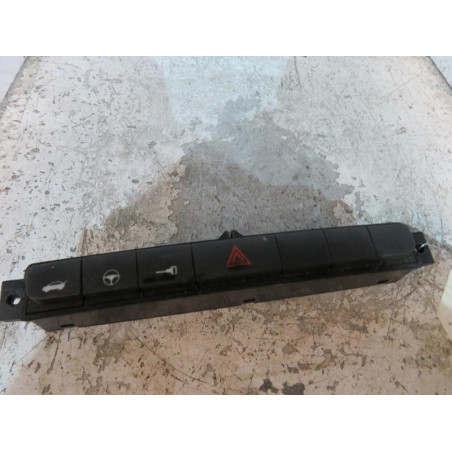 Bouton de warning FIAT GRANDE PUNTO