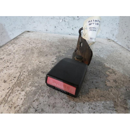 Attache ceinture arriere droit RENAULT MEGANE 2