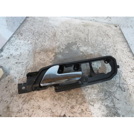 Poignee interieur avant gauche VOLKSWAGEN POLO 4