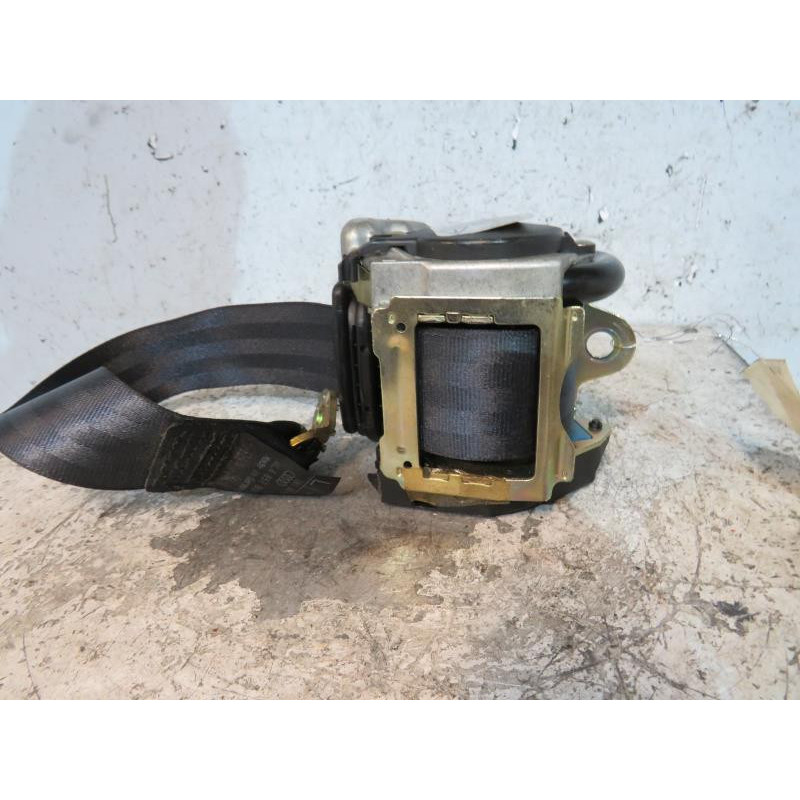 Ceinture arriere gauche AUDI A3 1 Photo n°1