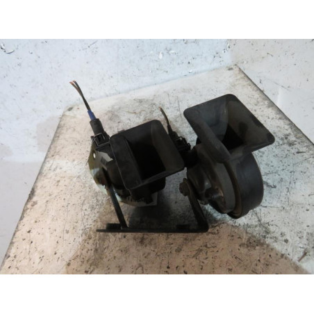 Avertisseur/Klaxon VOLKSWAGEN PASSAT 4