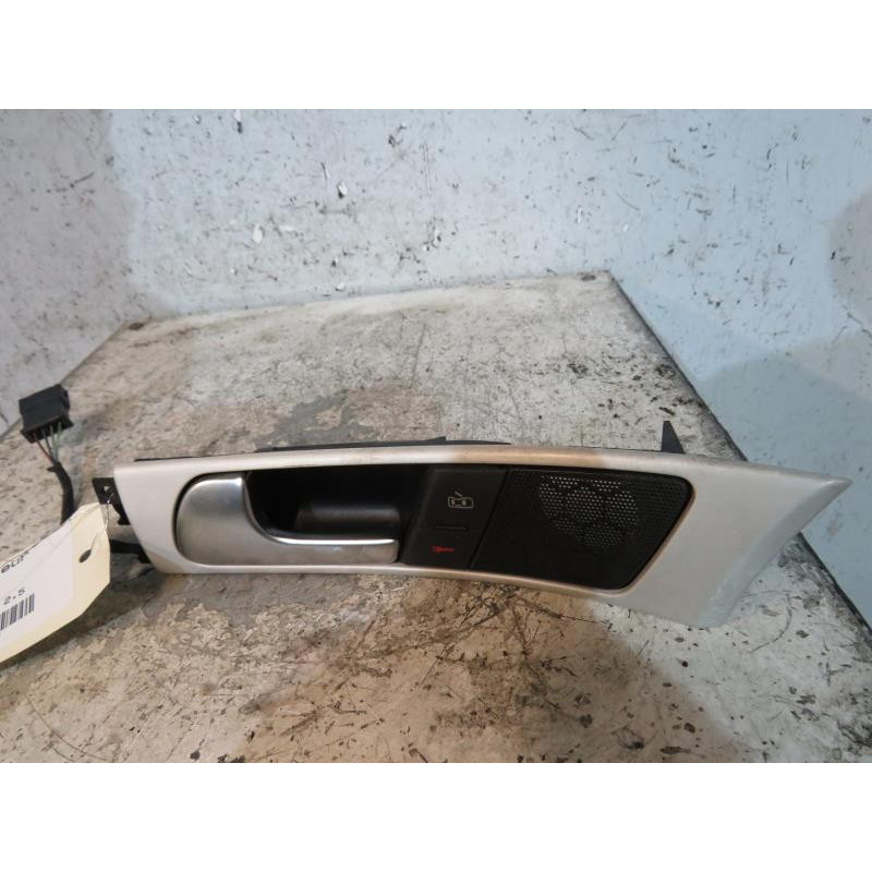 Poignee interieur arriere droit AUDI A6 2 Photo n°1