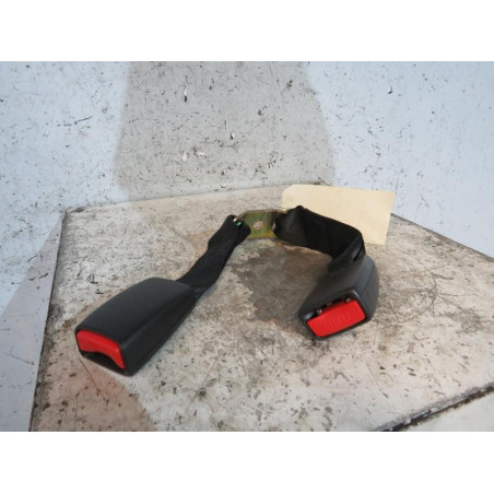 Attache ceinture arriere gauche TOYOTA COROLLA 10
