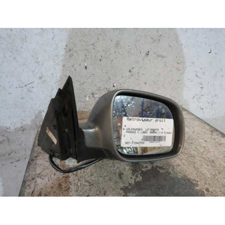 Retroviseur droit VOLKSWAGEN PASSAT 4