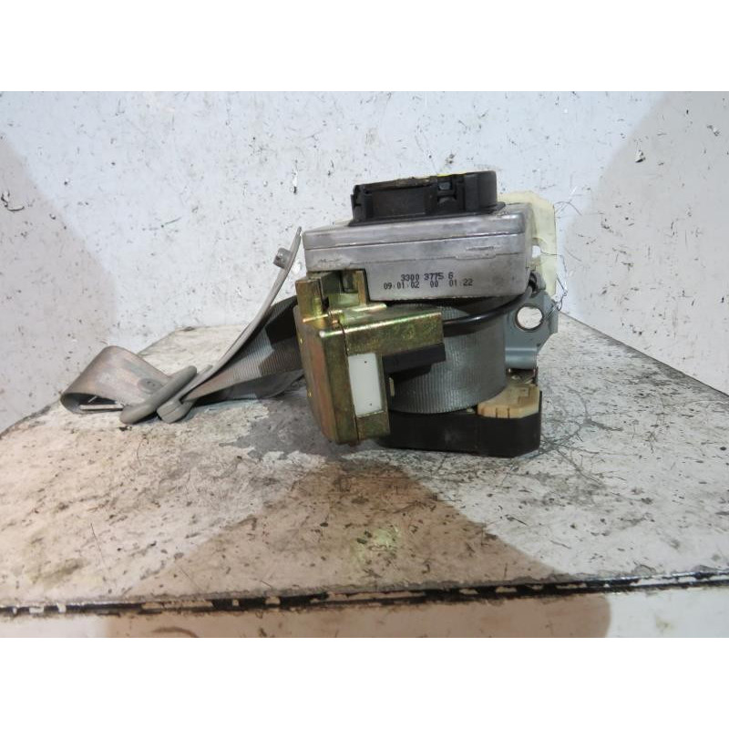 Ceinture arriere gauche VOLKSWAGEN PASSAT 4 Photo n°1