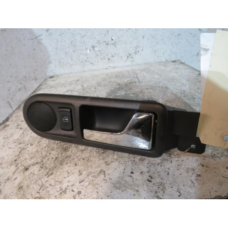 Poignee interieur arriere droit VOLKSWAGEN PASSAT 4