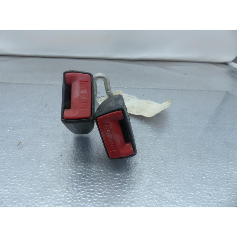 Attache ceinture arriere gauche CITROEN C3 PLURIEL Photo n°1