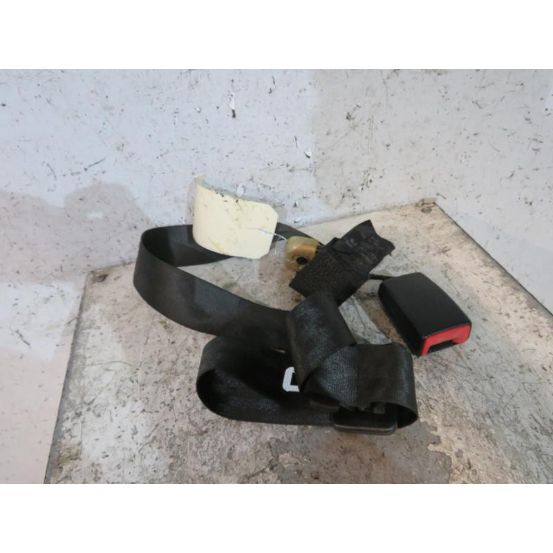 Attache ceinture arriere droit AUDI A3 1 Photo n°1