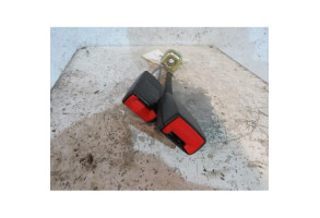 Attache ceinture arriere gauche VOLKSWAGEN PASSAT 4 Photo n°1