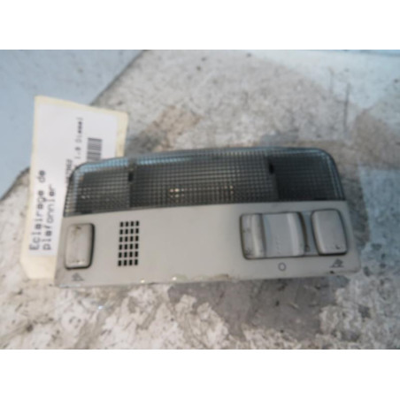 Eclairage de plafonnier VOLKSWAGEN PASSAT 4