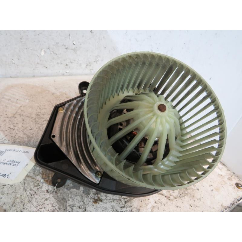 Ventilateur chauffage VOLKSWAGEN PASSAT 4 Photo n°1