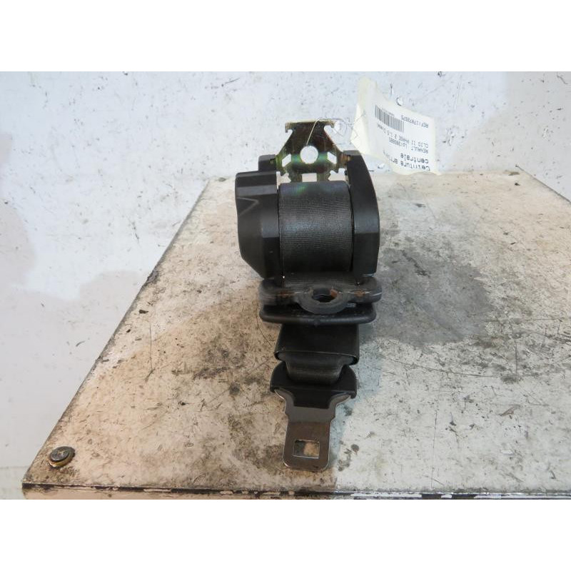 Ceinture arriere centrale RENAULT CLIO 2 Photo n°1