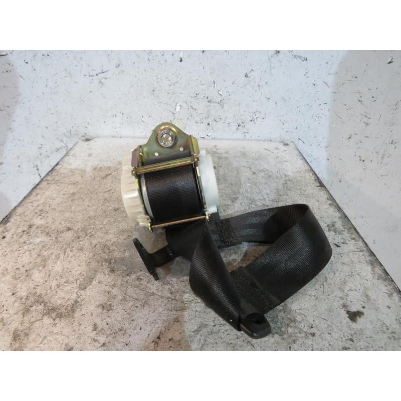 Ceinture arriere droit VOLKSWAGEN GOLF PLUS Photo n°1