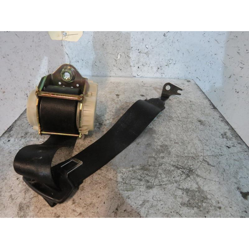 Ceinture arriere gauche VOLKSWAGEN GOLF PLUS Photo n°1