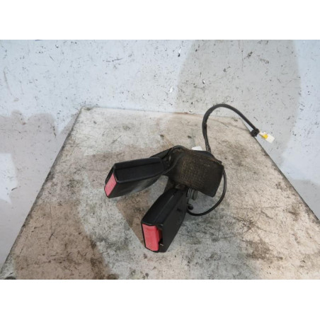 Attache ceinture arriere droit CITROEN C4 1