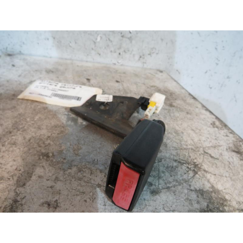 Attache ceinture arriere gauche CITROEN C4 1 Photo n°1