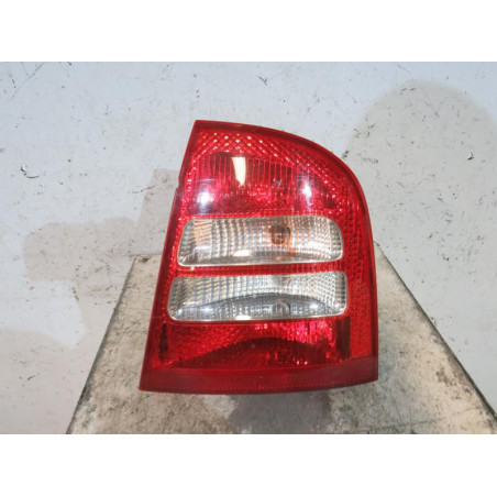 Anti brouillard arriere droit SKODA OCTAVIA 1