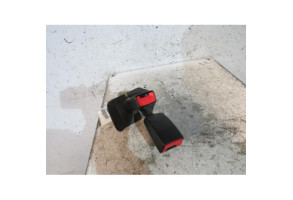 Attache ceinture arriere gauche AUDI A4 2 Photo n°1