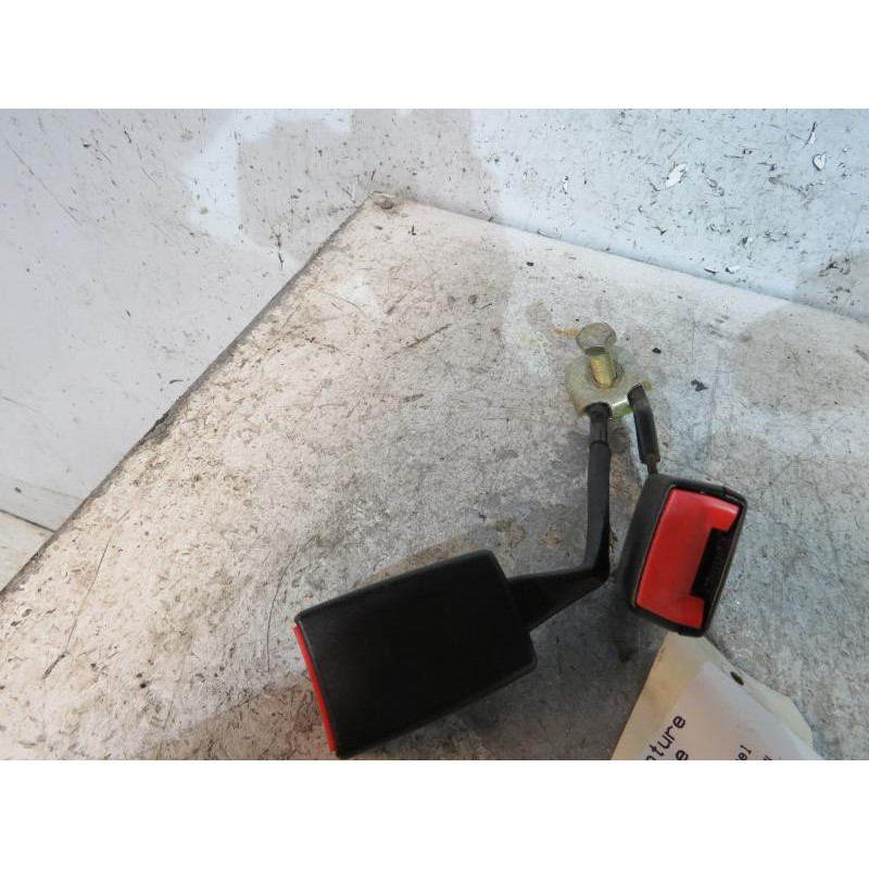 Attache ceinture arriere gauche AUDI A3 1 Photo n°1