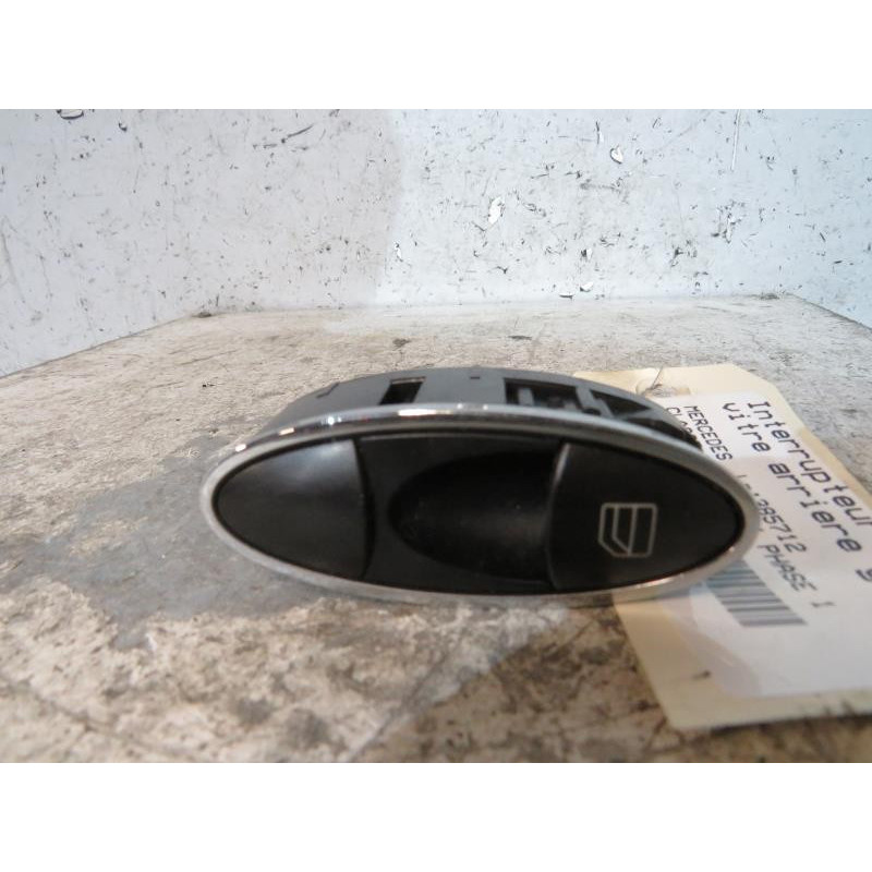 Interrupteur de leve vitre arriere gauche MERCEDES CLASSE E 211 Photo n°1