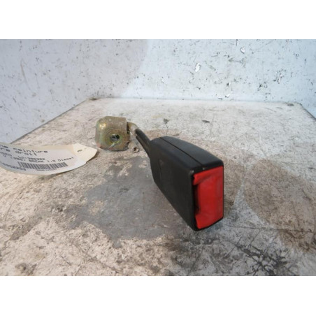 Attache ceinture arriere droit VOLKSWAGEN PASSAT 4