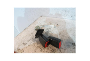 Attache ceinture arriere gauche VOLKSWAGEN PASSAT 4 Photo n°1