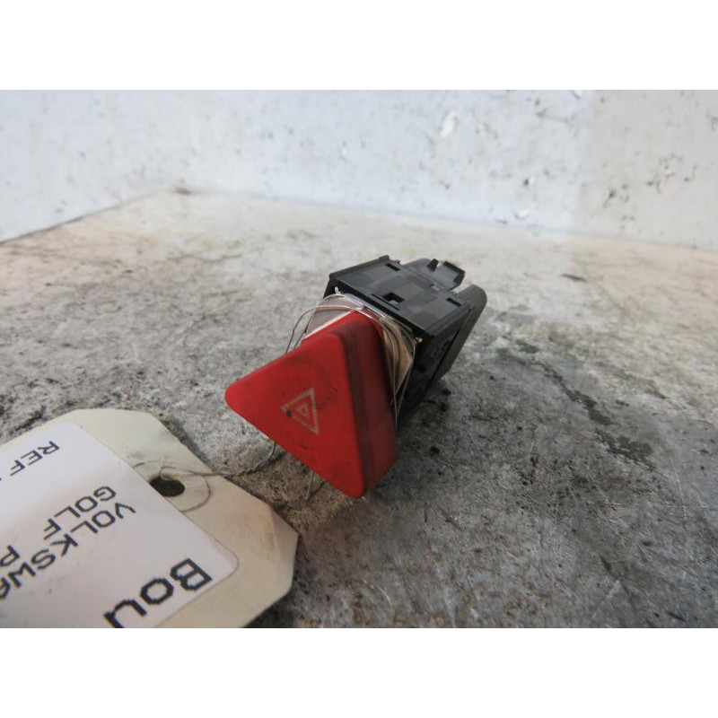 Bouton de warning VOLKSWAGEN GOLF PLUS Photo n°1