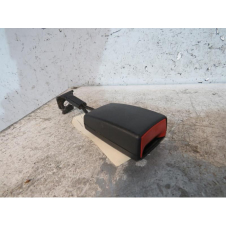 Attache ceinture arriere droit OPEL ASTRA H