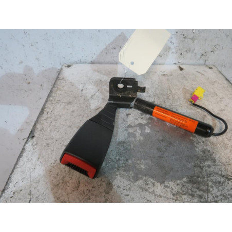 Attache ceinture arriere droit OPEL VECTRA C