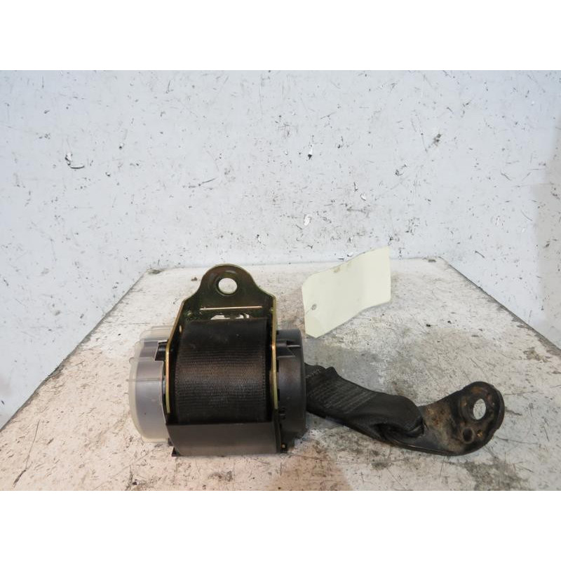 Ceinture arriere droit VOLKSWAGEN POLO 4 Photo n°1