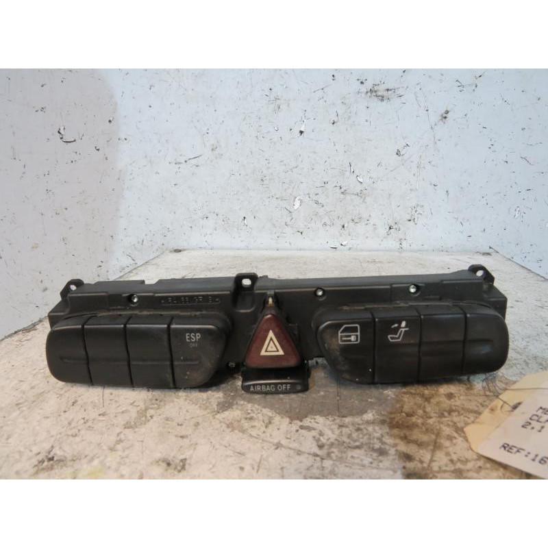 Bouton de warning MERCEDES CLASSE C 203 Photo n°1