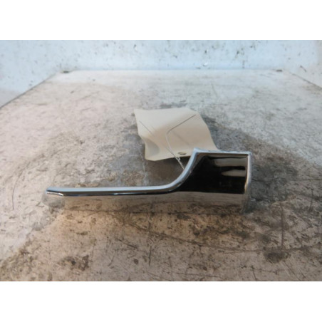 Poignee interieur avant droit OPEL ASTRA H