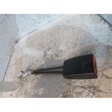 Attache ceinture arriere droit SEAT LEON 1