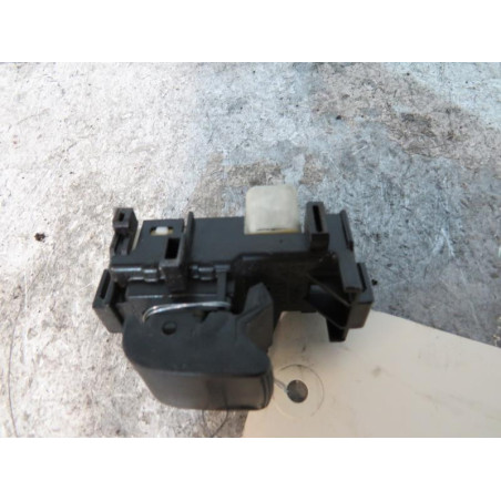 Interrupteur de leve vitre avant droit TOYOTA YARIS 2