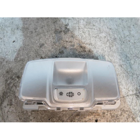 Eclairage de plafonnier PEUGEOT 208 1