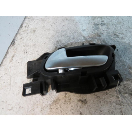 Poignee interieur arriere gauche PEUGEOT 208 1