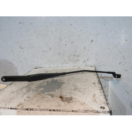 Bras essuie glace avant droit FORD FIESTA 6