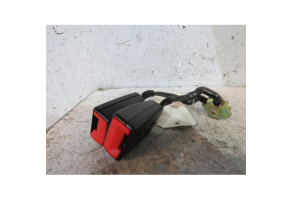 Attache ceinture arriere gauche VOLKSWAGEN POLO 4 Photo n°1