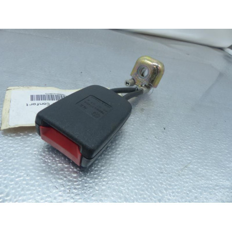Attache ceinture arriere droit VOLKSWAGEN PASSAT 4