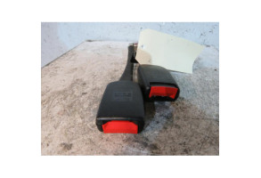 Attache ceinture arriere gauche VOLKSWAGEN PASSAT 4 Photo n°1