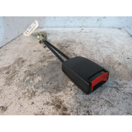 Attache ceinture arriere gauche VOLKSWAGEN NEW BEETLE 1