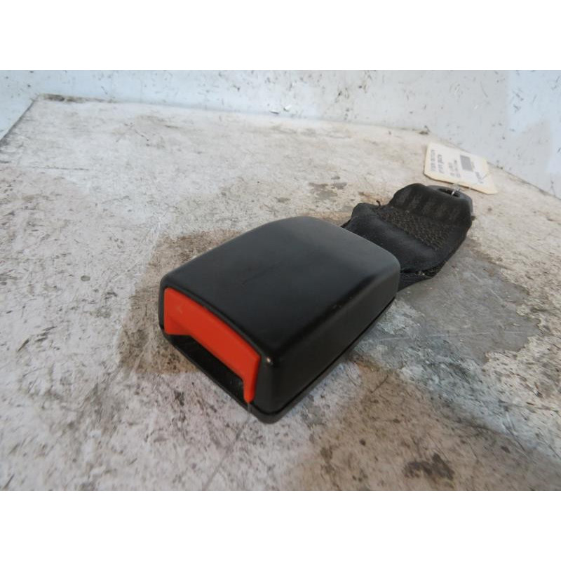 Attache ceinture arriere gauche FORD C-MAX 1 Photo n°1