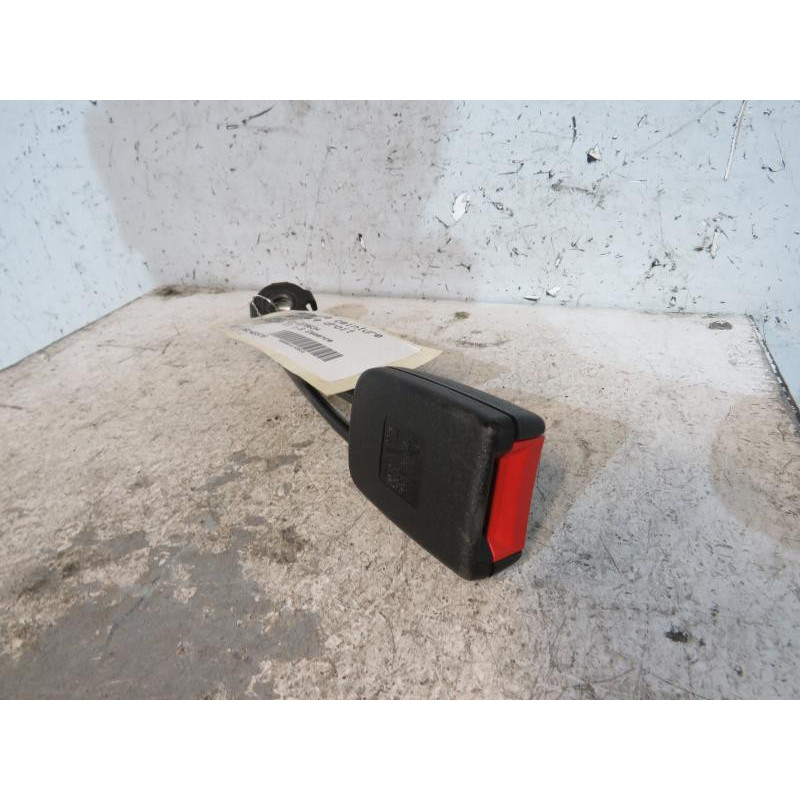 Attache ceinture arriere droit SEAT TOLEDO 2 Photo n°1