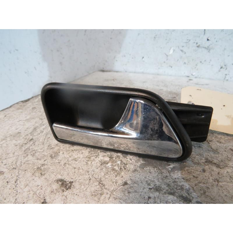 Poignee interieur arriere droit VOLKSWAGEN TOURAN 1 Photo n°1