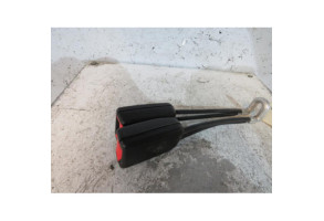 Attache ceinture arriere droit VOLKSWAGEN POLO 3 Photo n°1