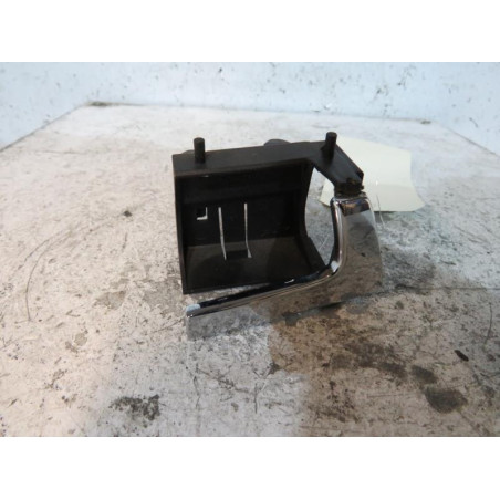 Poignee interieur arriere droit VOLKSWAGEN POLO 3